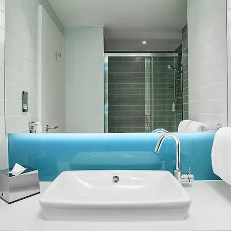Express - By Ihg 3*