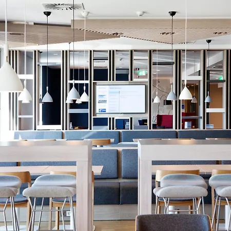 Express - By Ihg Отель