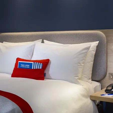 Express - By Ihg Отель