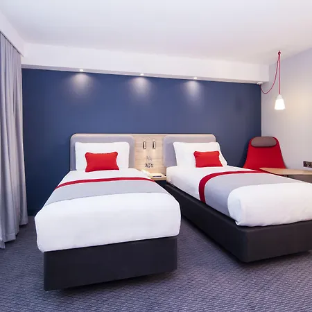 Express - By Ihg Отель