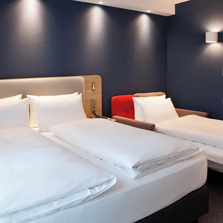 Hotel Express - By Ihg 3*
