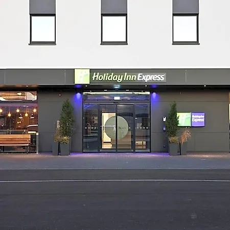 Отель Express - By Ihg 3*