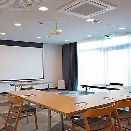 Express - By Ihg Ringsheim